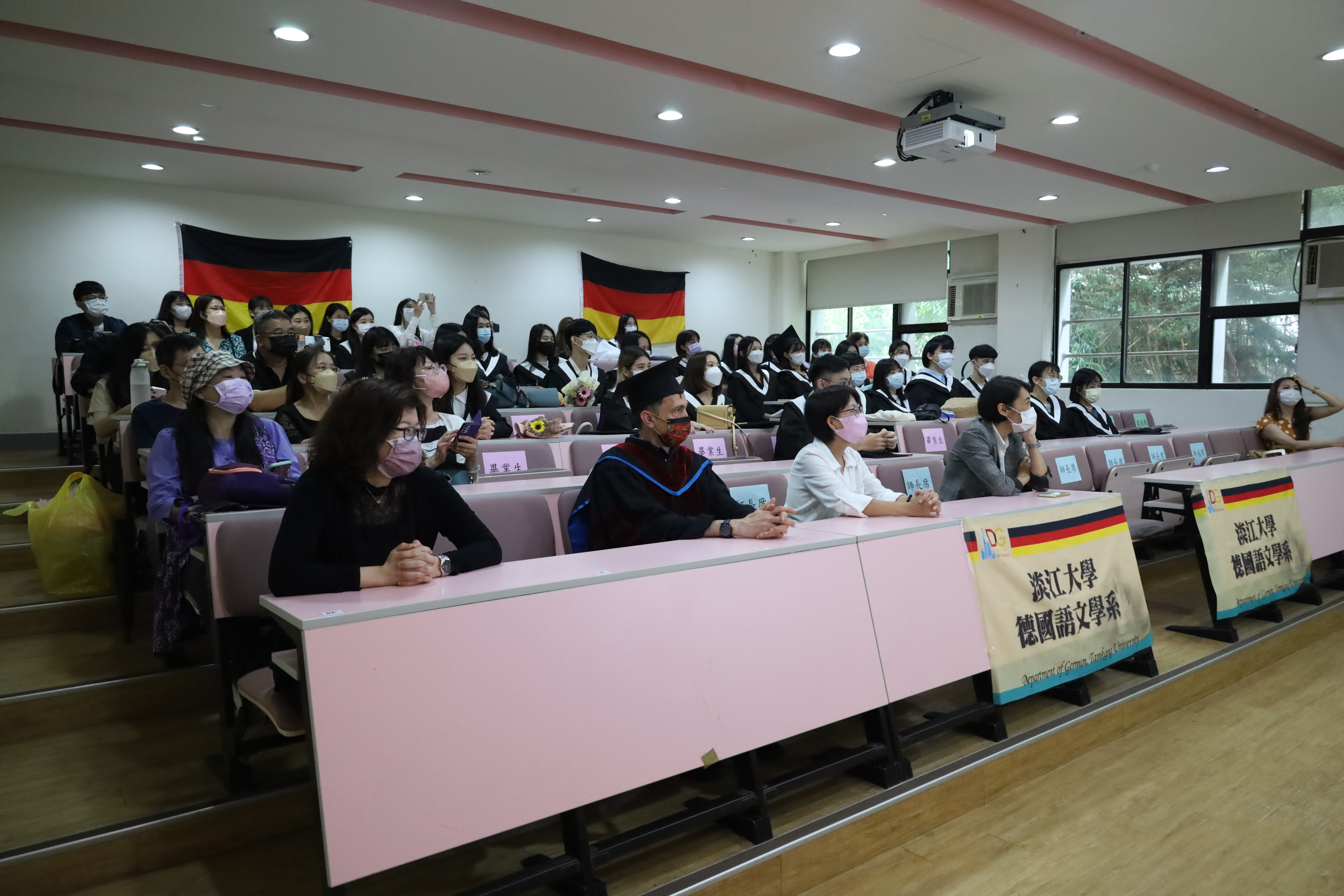 這是一張圖片 這是一張圖片