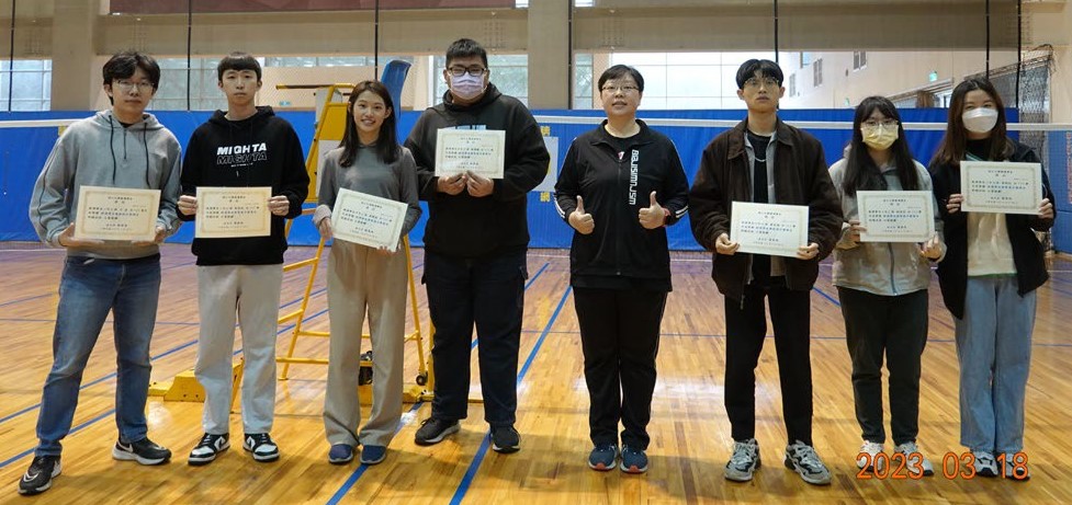 1-2-9_2023春之飨宴经济系友会活动合影 1-2-9_2023春之飨宴经济系友会活动合影