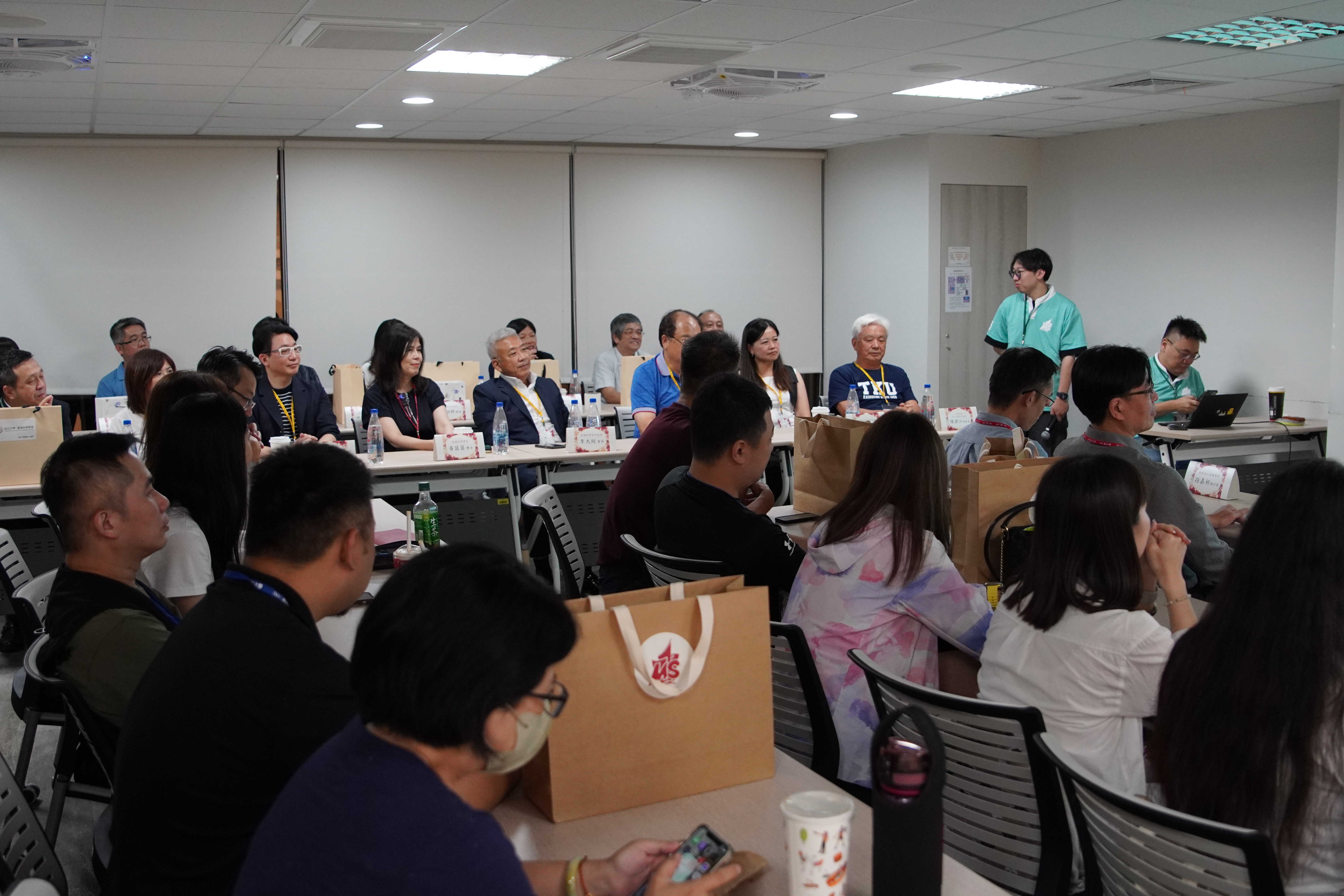 這是一張圖片 這是一張圖片