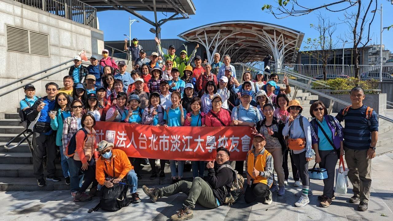 2-12-5_台北市校友會基隆飛鳳山-白米甕砲台半日遊合影