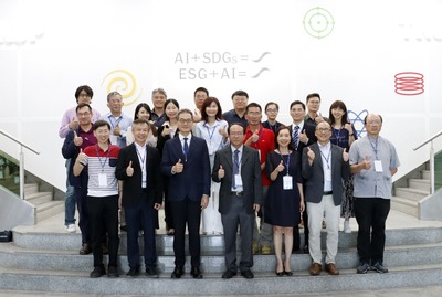 金鹰校友馀维斌 捐400万建宜特书苑 供数学物理两系学生优质学习环境