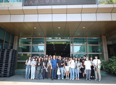 化學系師生參訪宗瑋企業 林健祥勉學生瞭解世界局勢