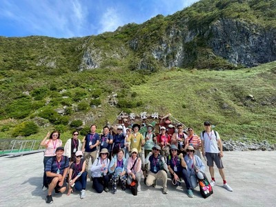 风保系友会「台湾龙珠」基隆屿登岛活动系友齐聚共赏北台湾山海之美