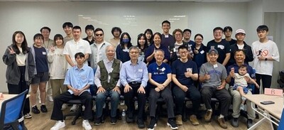 電子與電機系友會培養領袖獎學金得主見面會暨「職涯陪跑計畫」啟動